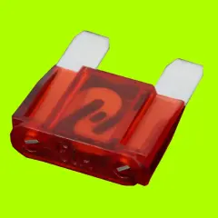 Un fusible rojo de coche, uno de los tipos de fusibles coche, con el número 2 grabado.