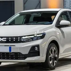 Dacia Sandero GLP blanco, listo para disfrutar de su gran autonomía.