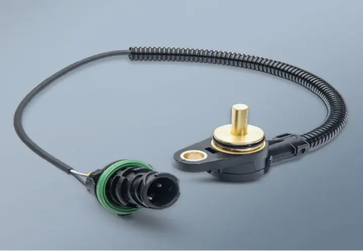Sensor de temperatura del refrigerante para Opel, posible causa del DTC P0115.
