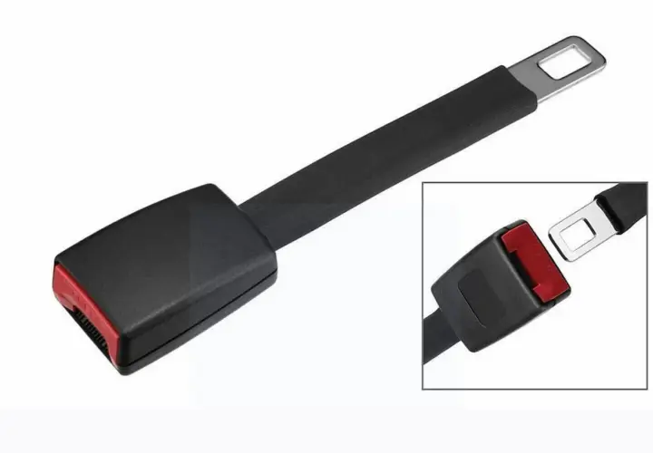 Extensor de cinturón de seguridad negro con hebilla y lengüeta metálica. Ideal para desmontar anclaje cinturón de seguridad.