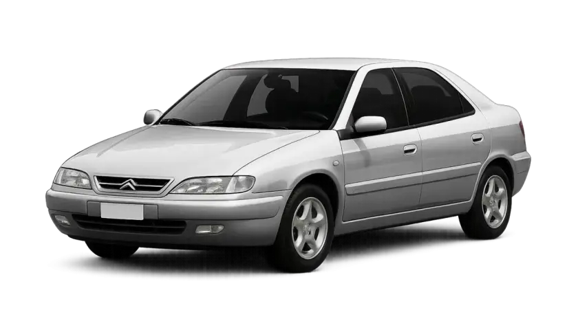 Citroën Xsara plateado, útil para el esquema correa alternador.
