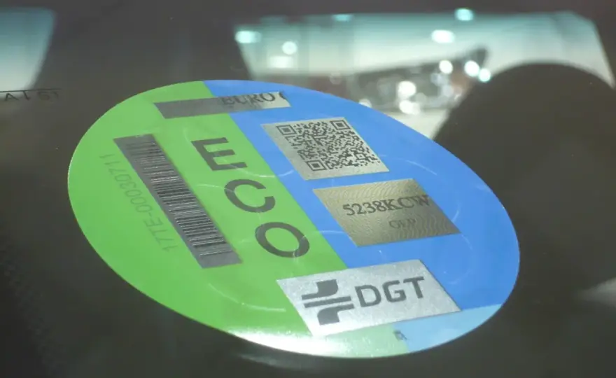 Etiqueta ECO DGT - ¿Te compensa de verdad en tu día a día?