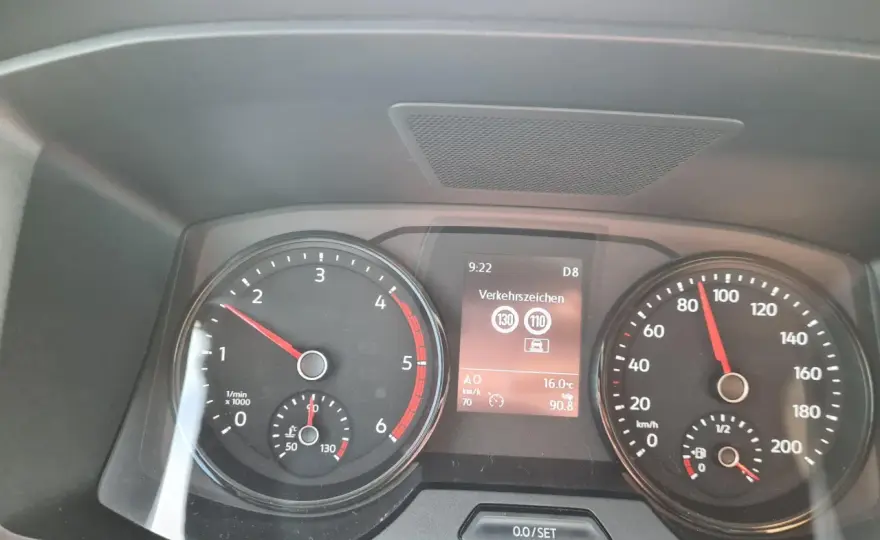 Asistente de carril VW - ¿Cómo funciona y cuándo confiar en él?