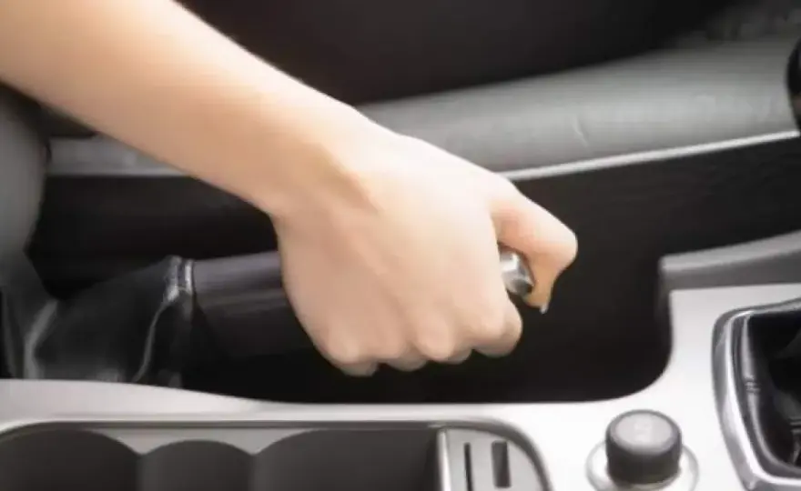 Freno de mano XC90 - ¿Ajustar o reparar? Descubre la verdad