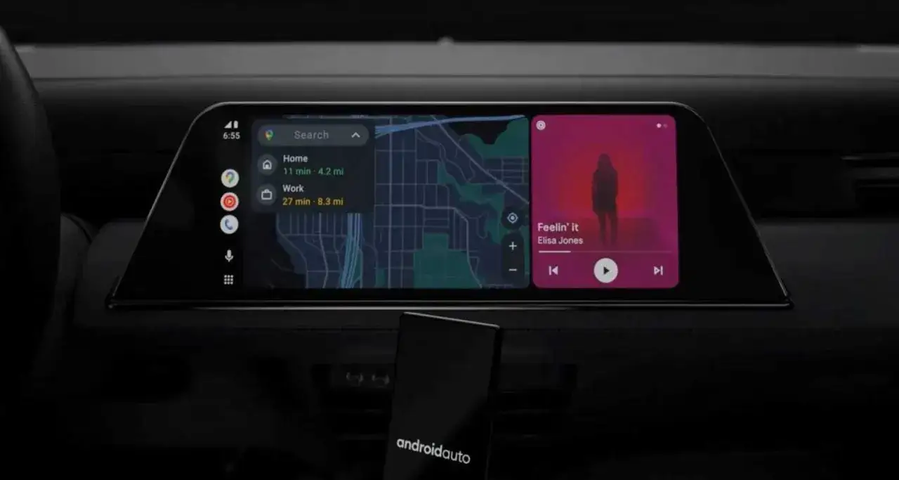 Pantalla de coche con mapa y m&uacute;sica. Conecta tu m&oacute;vil para saber como poner el bluetooth en el coche y disfrutar de tus canciones.